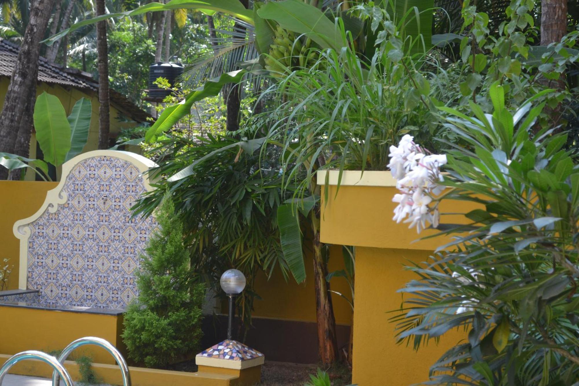 The Majorda Pristinne Hotel Екстериор снимка