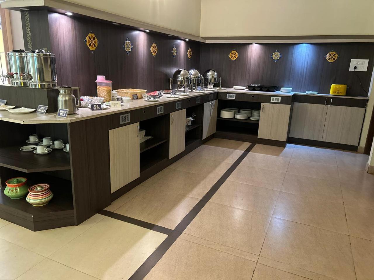 The Majorda Pristinne Hotel Екстериор снимка