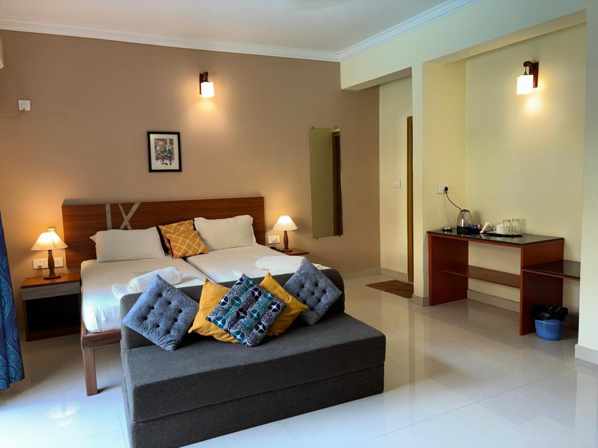 The Majorda Pristinne Hotel Екстериор снимка